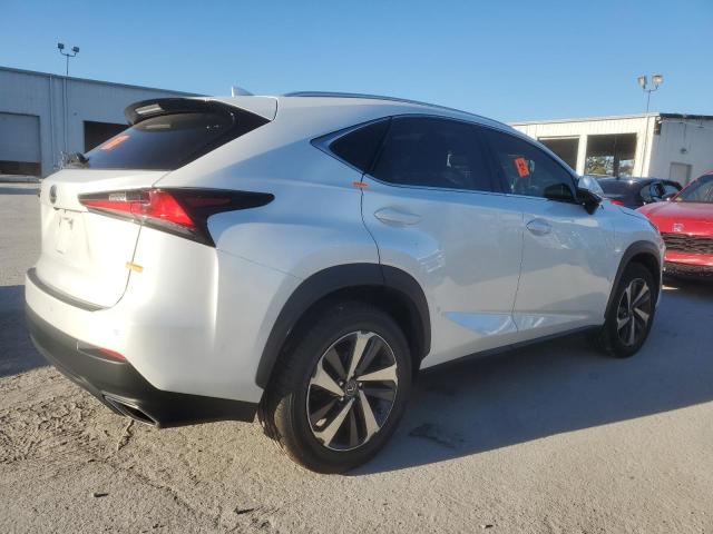 JTJYARBZ4J2090420 - 2018 LEXUS NX 300 BASE თეთრი ფოტო 3