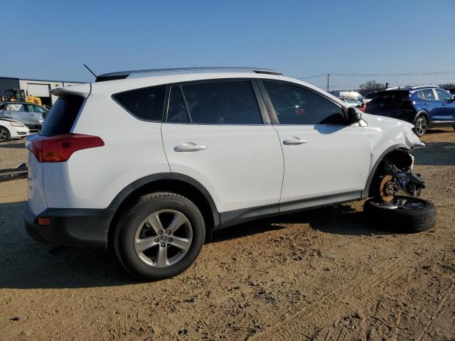 JTMWFREV7FD070646 - 2015 TOYOTA RAV4 XLE WHITE photo 3