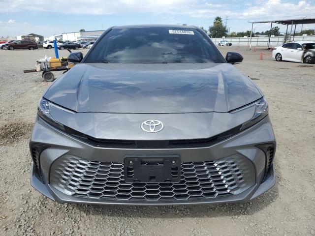 4T1DAACK1SU559047 - 2025 TOYOTA CAMRY XSE 灰色 照片 5