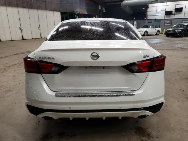 1N4BL4DV1MN373544 - 2021 NISSAN ALTIMA SV WHITE photo 6