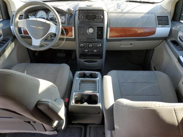 2A8HR54P48R110931 - 2008 CHRYSLER TOWN & COU TOURING BLUE photo 8