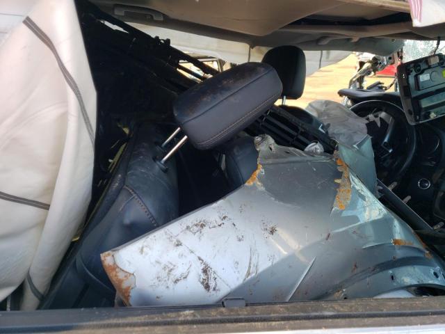 5TDKKRFH4FS080316 - 2015 TOYOTA HIGHLANDER XLE SILVER photo 11