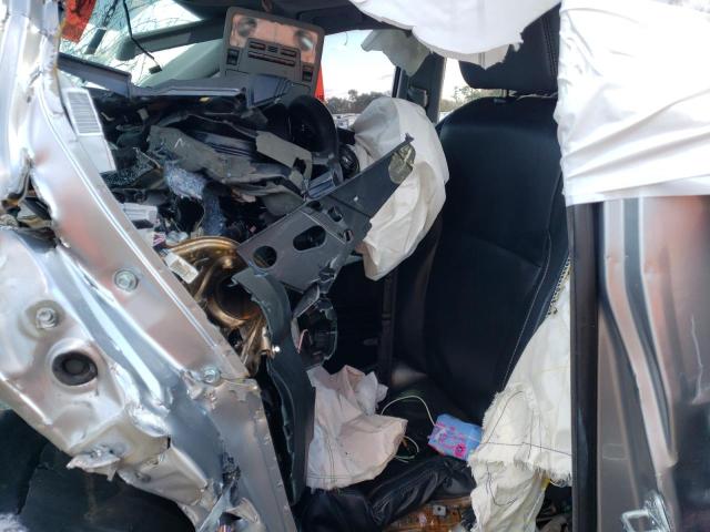 5TDKKRFH4FS080316 - 2015 TOYOTA HIGHLANDER XLE SILVER photo 7