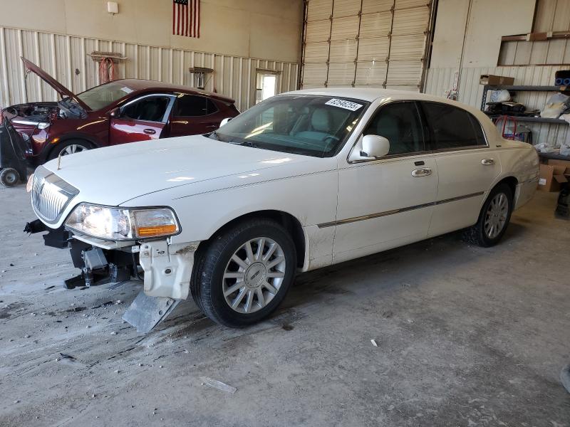 2007 LINCOLN TOWN CAR SIGNATURE, 