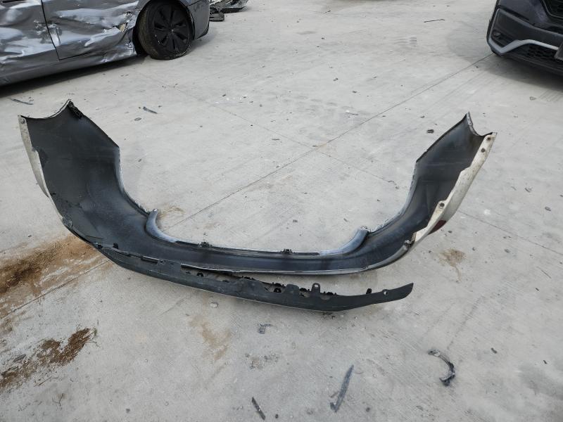 5YFEPMAE1NP312621 - 2022 TOYOTA COROLLA LE 银色 照片 12