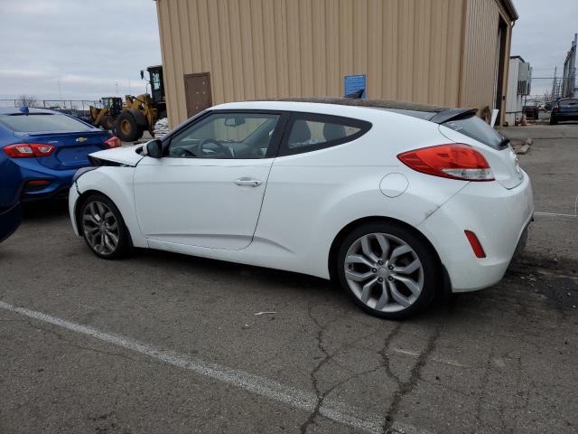 KMHTC6AD6DU122140 - 2013 HYUNDAI VELOSTER WHITE photo 2