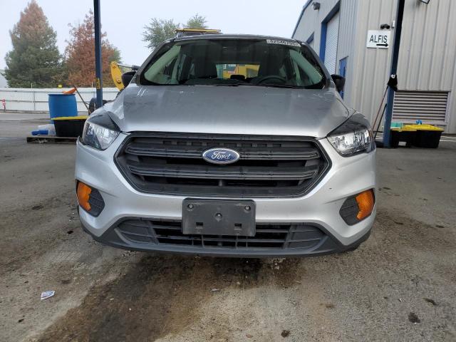 1FMCU0F77KUB05843 - 2019 FORD ESCAPE S Silber Foto 5