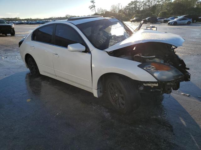 1N4AL21EX8N424114 - 2008 NISSAN ALTIMA 2.5 WHITE photo 4