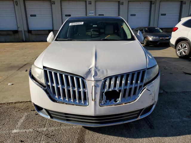 2LMHJ5FR5ABJ17849 - 2010 LINCOLN MKT WHITE photo 5