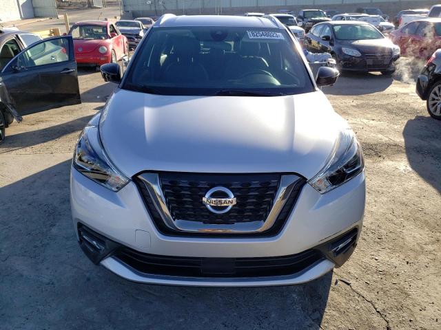 3N1CP5DV3LL525950 - 2020 NISSAN KICKS SR SILVER photo 5