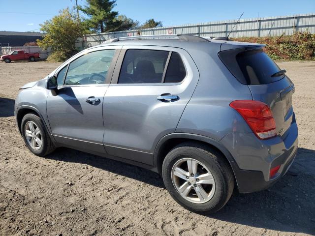 KL7CJLSB1KB863856 - 2019 CHEVROLET TRAX 1LT Argent photo 2