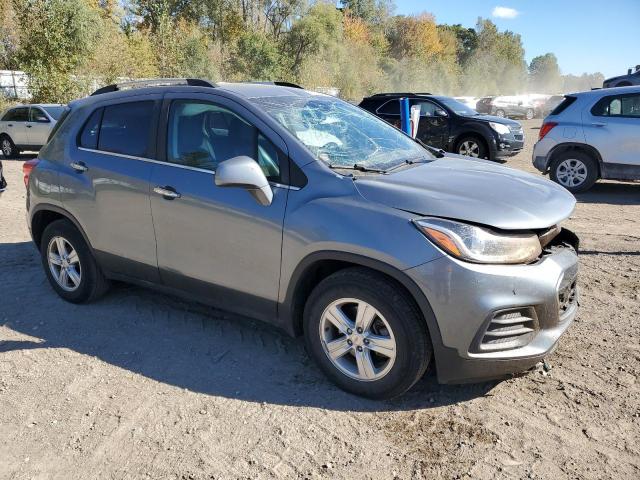 KL7CJLSB1KB863856 - 2019 CHEVROLET TRAX 1LT Argent photo 4