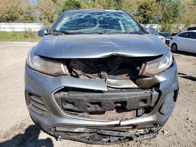 KL7CJLSB1KB863856 - 2019 CHEVROLET TRAX 1LT Argent photo 5