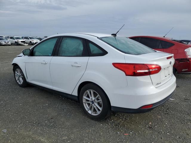 1FADP3FE7JL323033 - 2018 FORD FOCUS SE WHITE photo 2