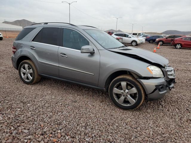 4JGBB8GB6BA687860 - 2011 MERCEDES-BENZ ML 350 4MATIC GRAY photo 4