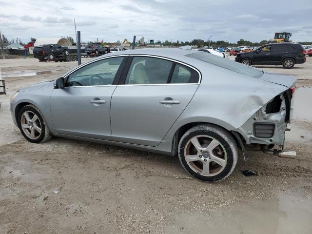 YV1612FS4D2211167 - 2013 VOLVO S60 T5 SILVER photo 2