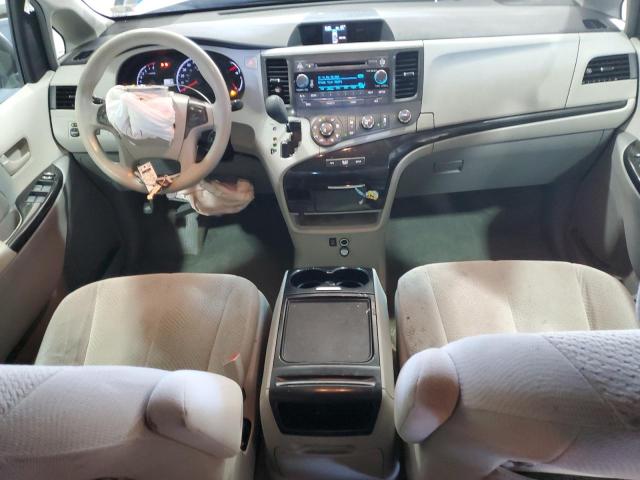 5TDKK3DC5CS257343 - 2012 TOYOTA SIENNA LE 银色 照片 8