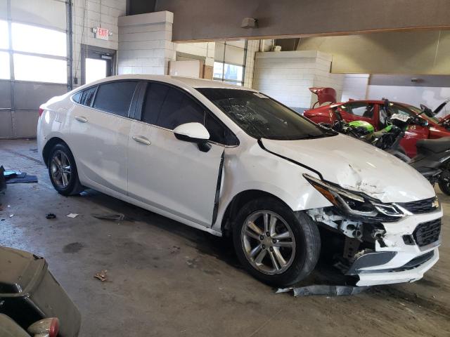 1G1BE5SM6H7176571 - 2017 CHEVROLET CRUZE LT WHITE photo 4