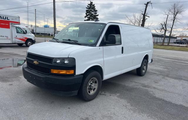 1GCWGAFP9M1309398 - 2021 CHEVROLET EXPRESS G2 WHITE photo 2