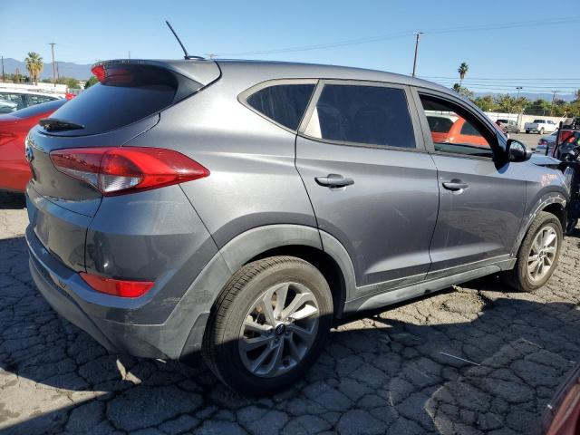 KM8J23A41HU537767 - 2017 HYUNDAI TUCSON SE GRAY photo 3