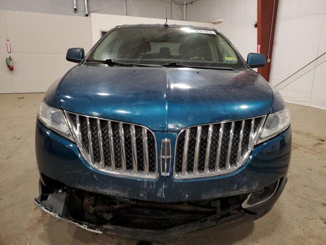 2LMDJ8JK0BBJ17219 - 2011 LINCOLN MKX BLUE photo 5