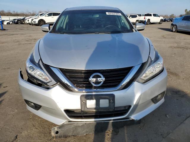 1N4AL3AP7JC178843 - 2018 NISSAN ALTIMA S/S 2.5 SILVER photo 5