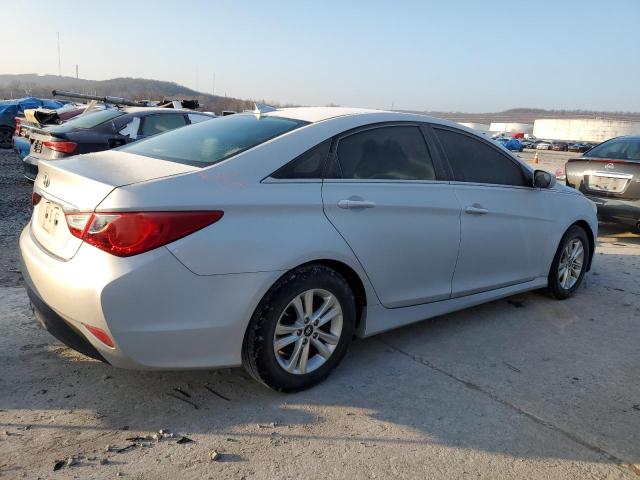 5NPEB4AC6EH856137 - 2014 HYUNDAI SONATA GLS SILVER photo 3