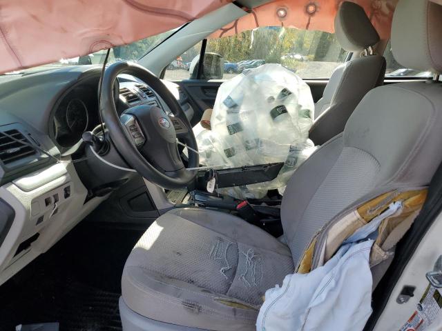 JF2SJADC5FH568823 - 2015 SUBARU FORESTER 2.5I PREMIUM Weiß Foto 7