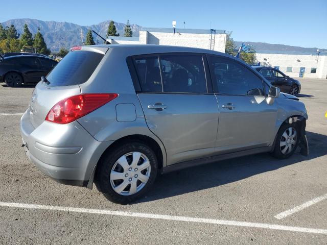 3N1BC13E48L461829 - 2008 NISSAN VERSA S SILVER photo 3