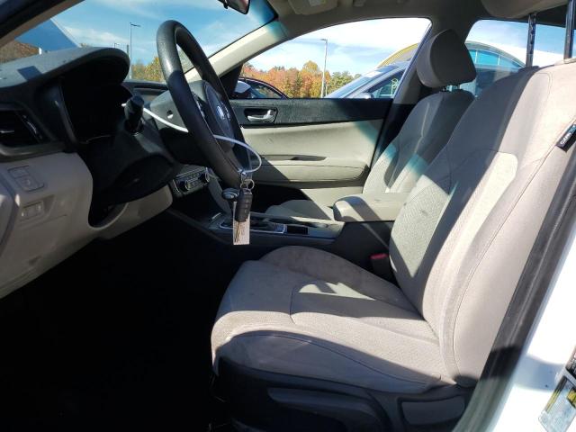 5XXGT4L32JG261083 - 2018 KIA OPTIMA LX Weiß Foto 7