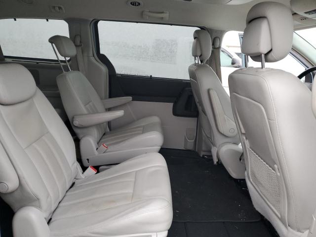 2A4RR5DX8AR286974 - 2010 CHRYSLER TOWN & COU TOURING BLUE photo 11