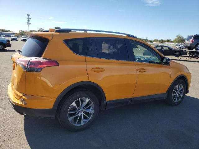 JTMRJREV1JD224322 - 2018 TOYOTA RAV4 HV LE YELLOW photo 3