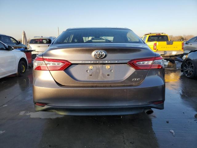 4T1B11HK2JU063351 - 2018 TOYOTA CAMRY L GRAY photo 6