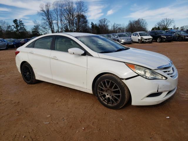 5NPEB4AC4CH341411 - 2012 HYUNDAI SONATA GLS WHITE photo 4