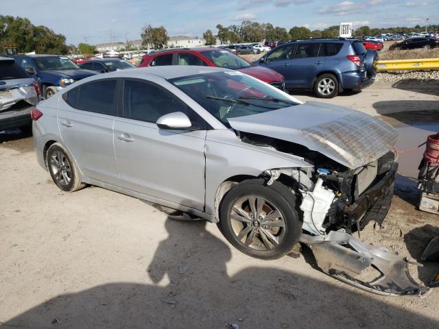 KMHD84LF1HU067997 - 2017 HYUNDAI ELANTRA SE SILVER photo 4