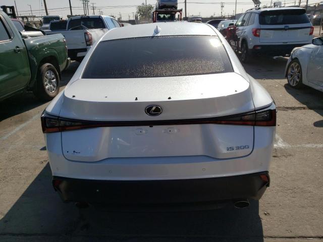 JTHCA1D20M5110565 - 2021 LEXUS IS 300 WHITE photo 6