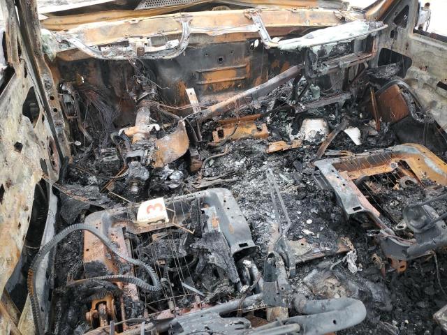 1GCHK23191F160065 - 2001 CHEVROLET SILVERADO K2500 HEAVY DUTY WHITE photo 8