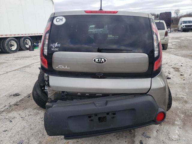 KNDJN2A26G7379394 - 2016 KIA SOUL GRAY photo 6