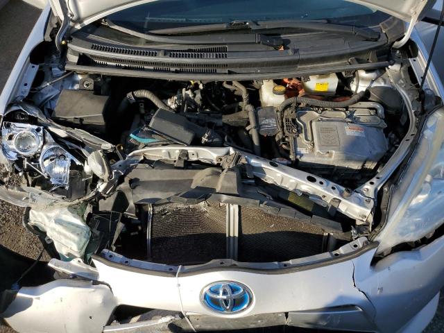 JTDKDTB3XD1535780 - 2013 TOYOTA PRIUS C SILVER photo 11