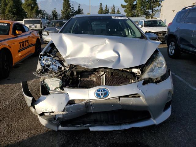 JTDKDTB3XD1535780 - 2013 TOYOTA PRIUS C SILVER photo 5