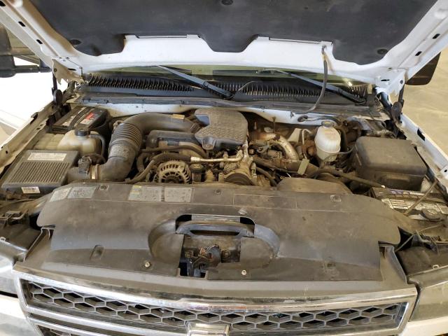 1GCHK232X5F896009 - 2005 CHEVROLET SILVERADO K2500 HEAVY DUTY WHITE photo 11