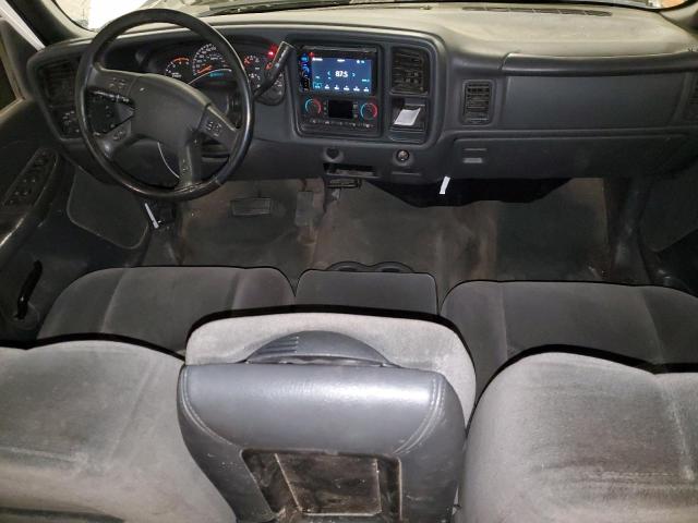 1GCHK232X5F896009 - 2005 CHEVROLET SILVERADO K2500 HEAVY DUTY WHITE photo 8