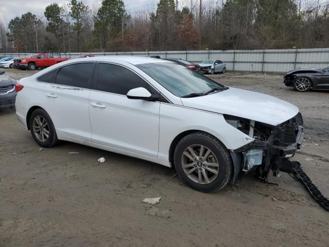 5NPE24AF8GH316964 - 2016 HYUNDAI SONATA SE WHITE photo 4