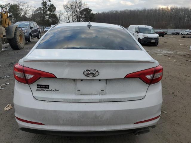 5NPE24AF8GH316964 - 2016 HYUNDAI SONATA SE WHITE photo 6