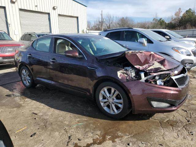 5XXGM4A78DG208427 - 2013 KIA OPTIMA LX BURGUNDY photo 4