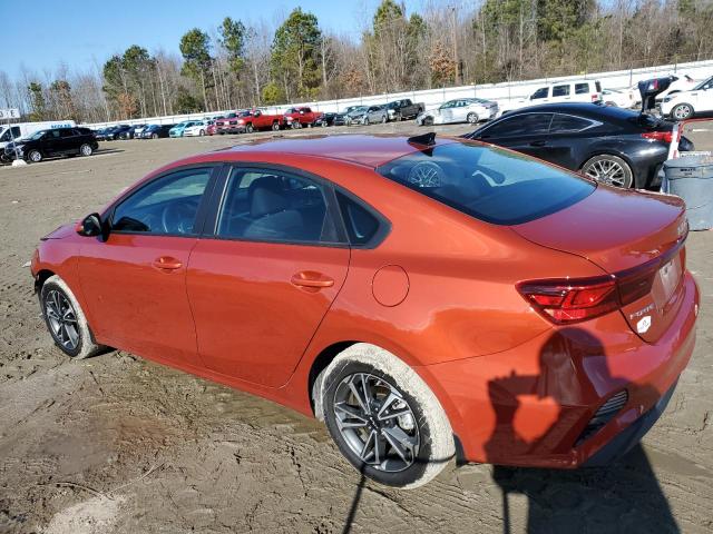 3KPF24AD6PE554562 - 2023 KIA FORTE LX ORANGE photo 2