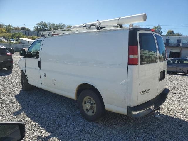 1GCWGFCB4E1141208 - 2014 CHEVROLET EXPRESS G2 WHITE photo 2