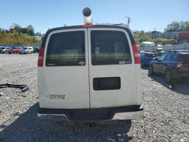 1GCWGFCB4E1141208 - 2014 CHEVROLET EXPRESS G2 WHITE photo 6