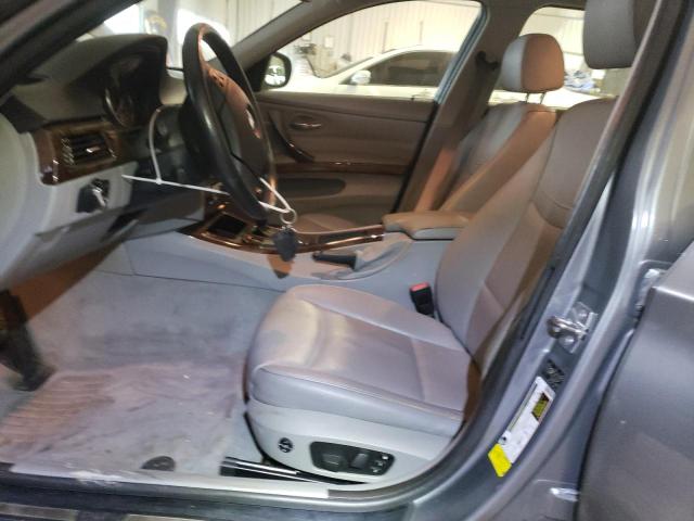 WBAPH7C54AE130372 - 2010 BMW 328 I GRAY photo 7