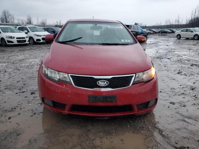 KNAFU4A28D5702353 - 2013 KIA FORTE EX RED photo 5